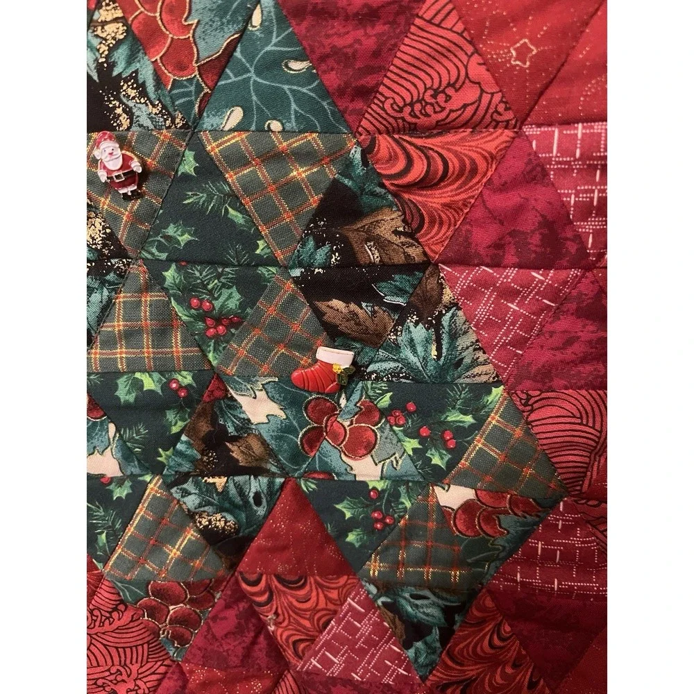 Handmade Quilted Christmas Tree Wall Hanging Novelty Buttons Decor 27‎ x 31 Inch